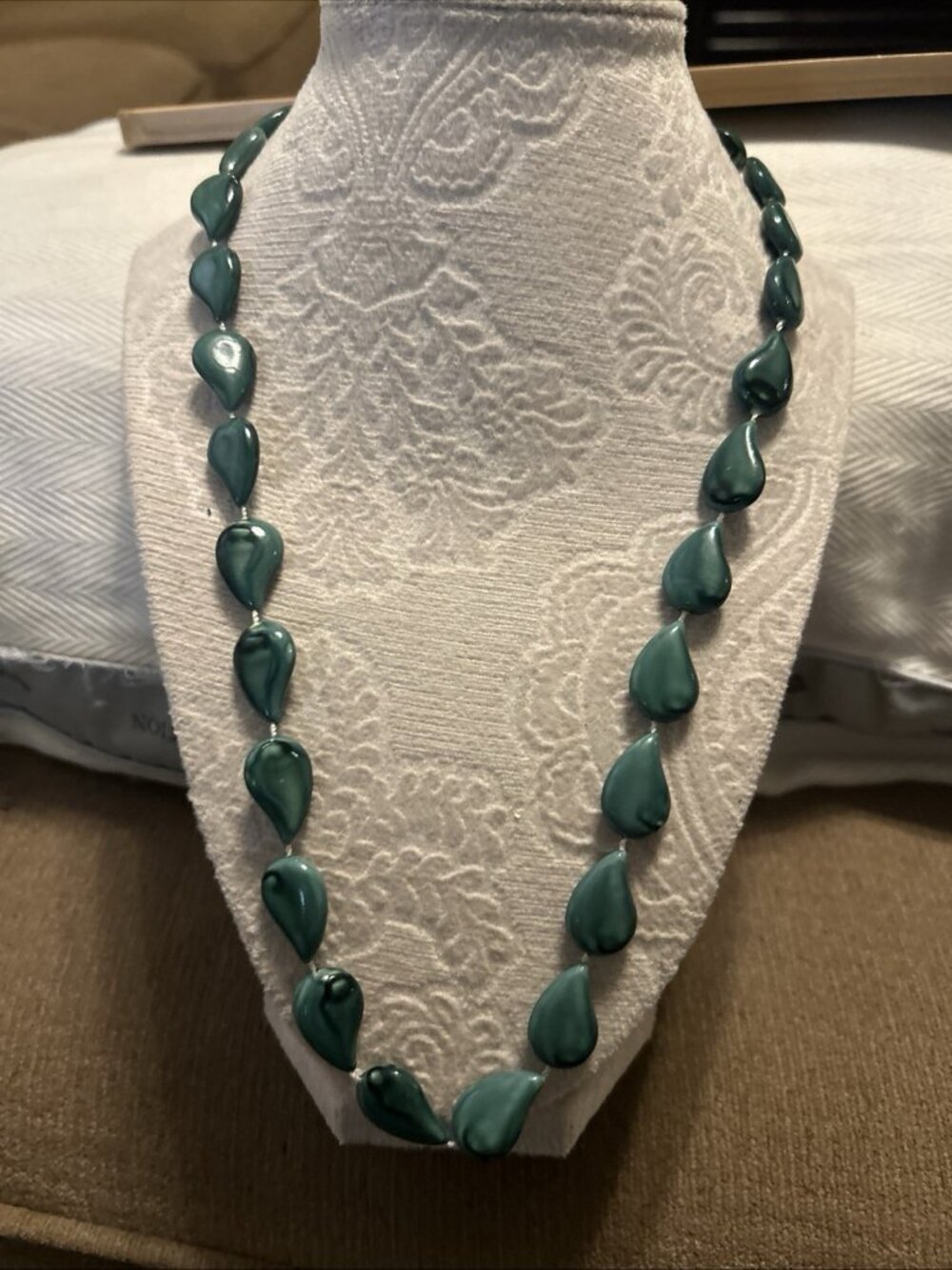Vintage Teal Green Marbled Glass Teardrop Bead Strand Statement Necklace